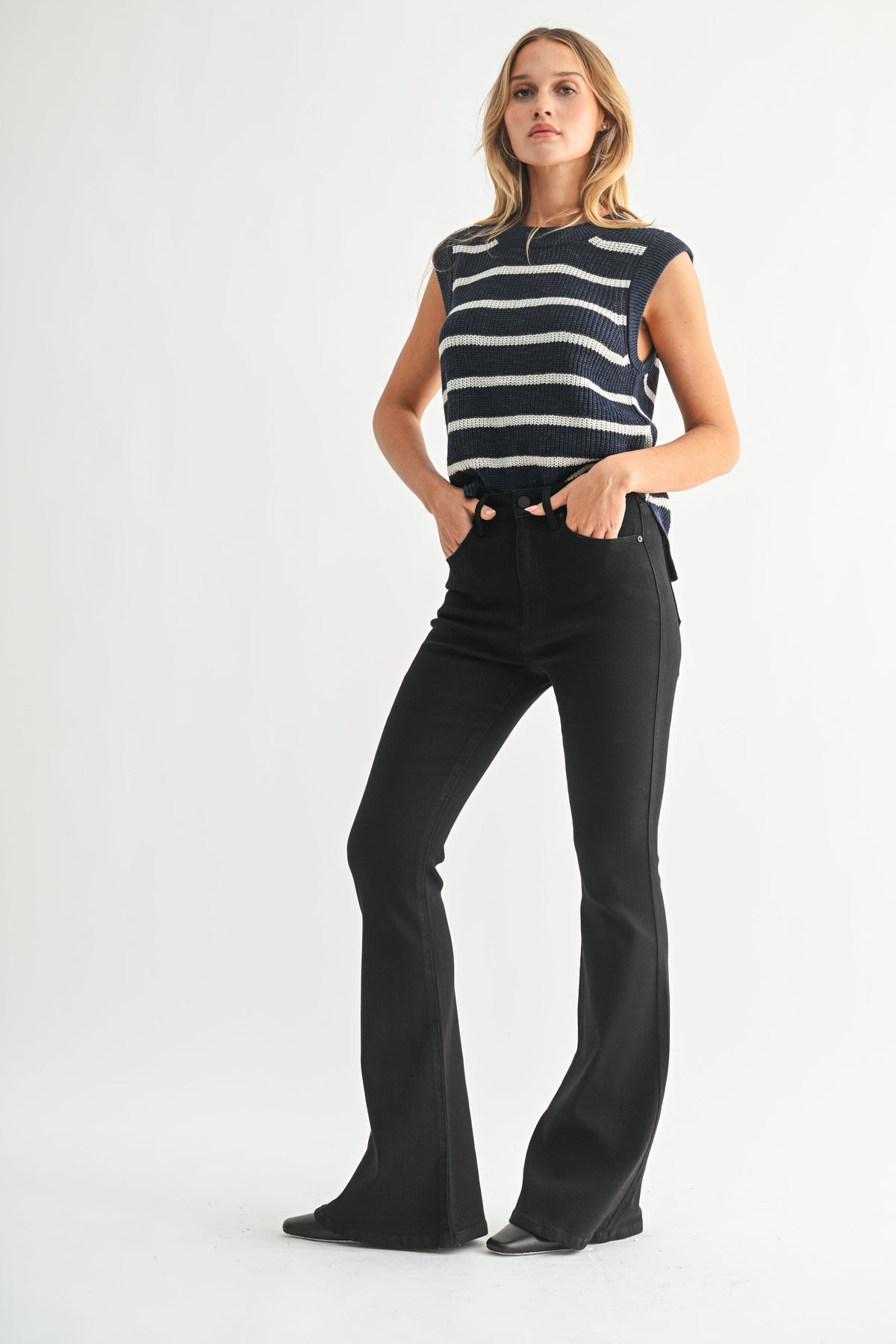 Slim fit through the hips and thighs on black denim