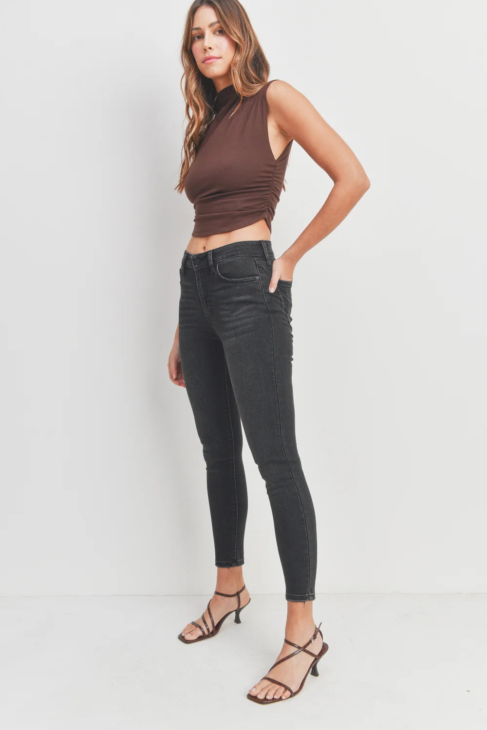 High rise waist giving a smooth line through the hip