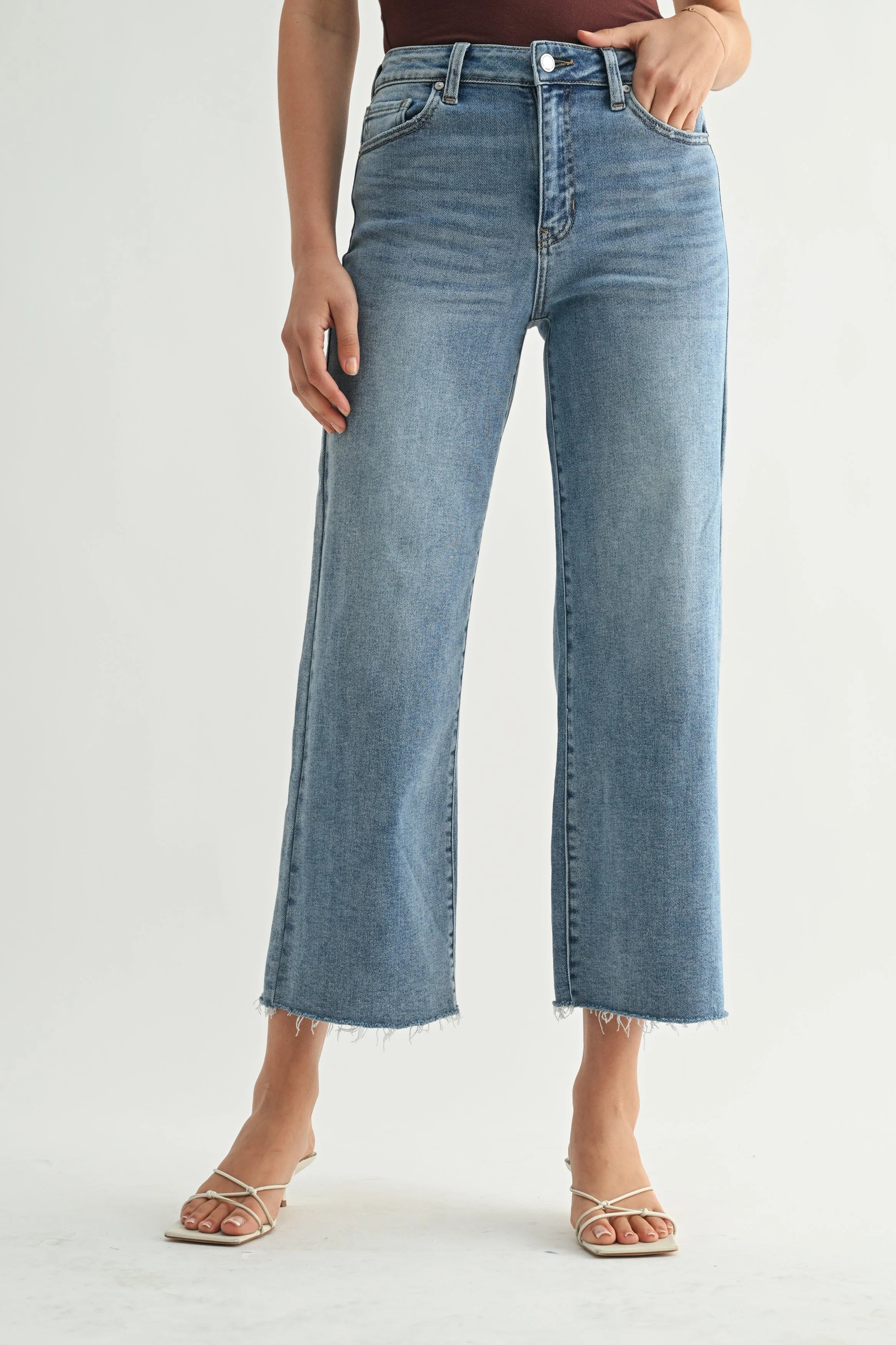 Slim Wide Crop Jean