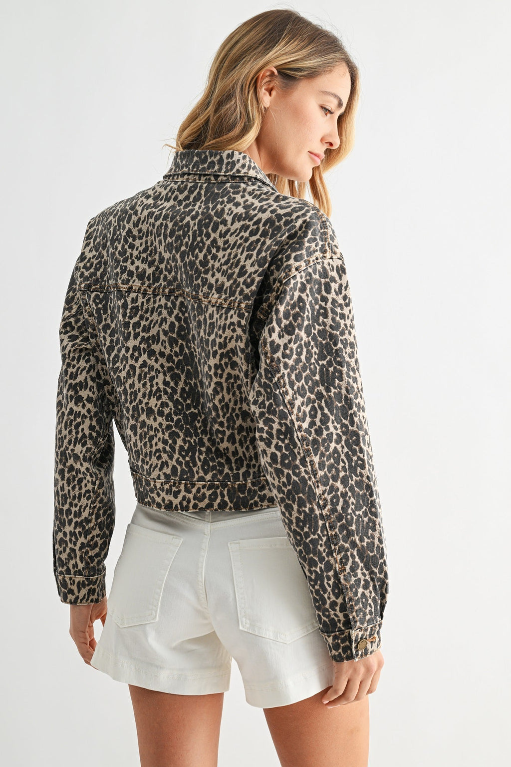 Soft breathable 100% cotton denim holding a structured shape