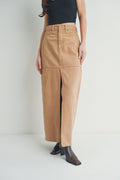 Full-length maxi silhouette falling to the ankle