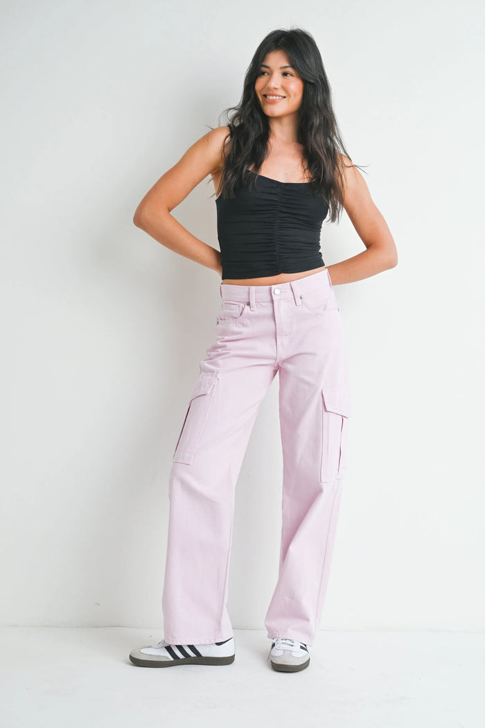 Seven-pocket cargo design set across the front and legs