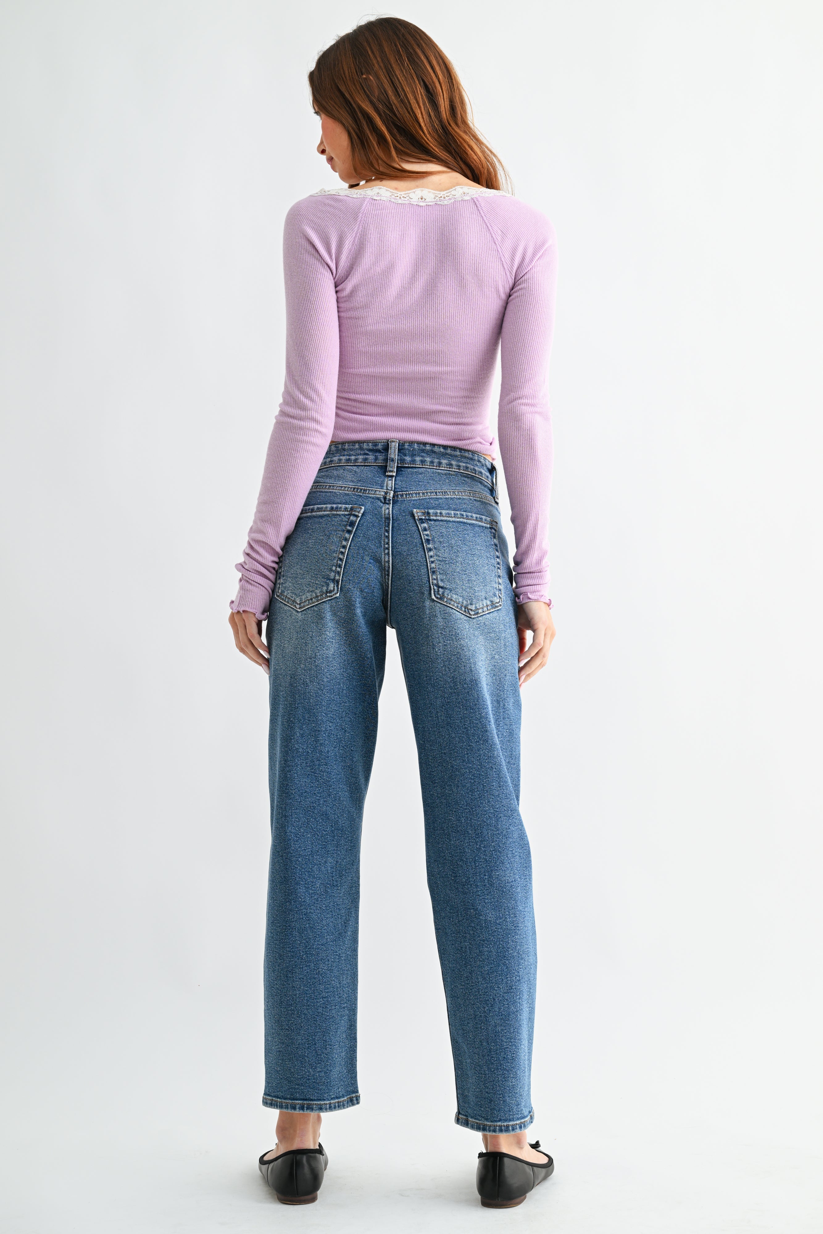 Mid rise waist on a soft stretch denim