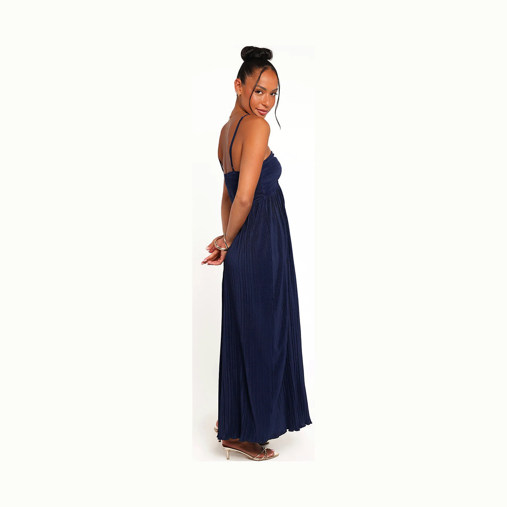 Floor-length dark blue dress in a plain finish