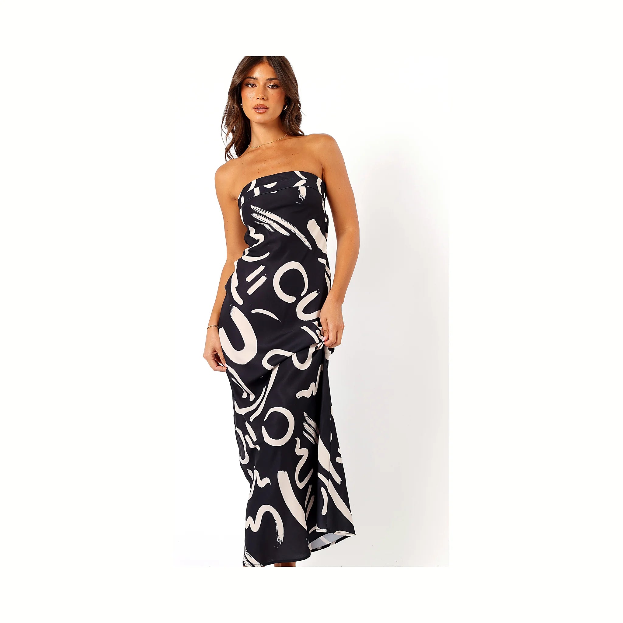 Long strapless dress with a straight neckline