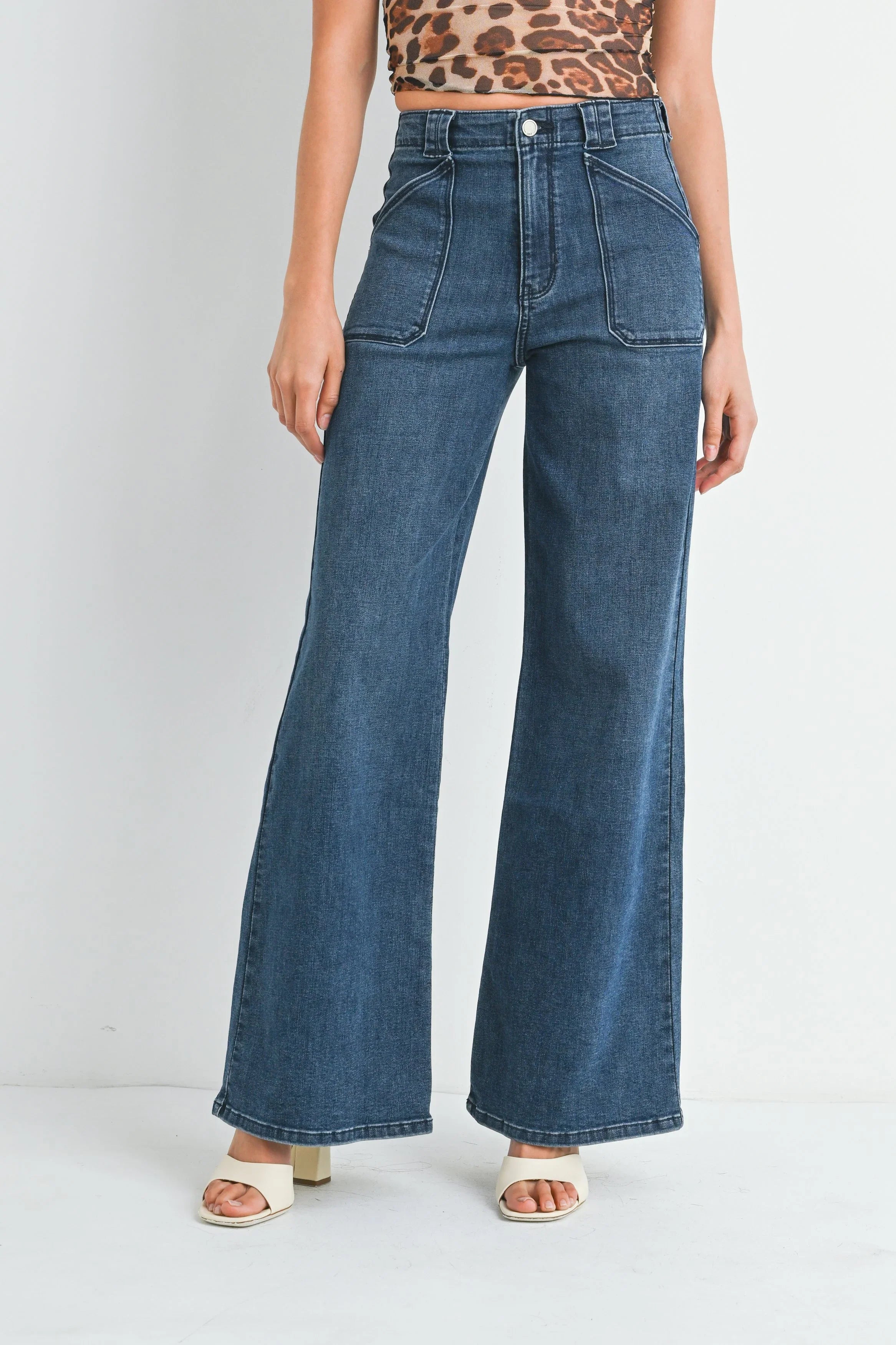 Patch Pocket Wide Leg Jean