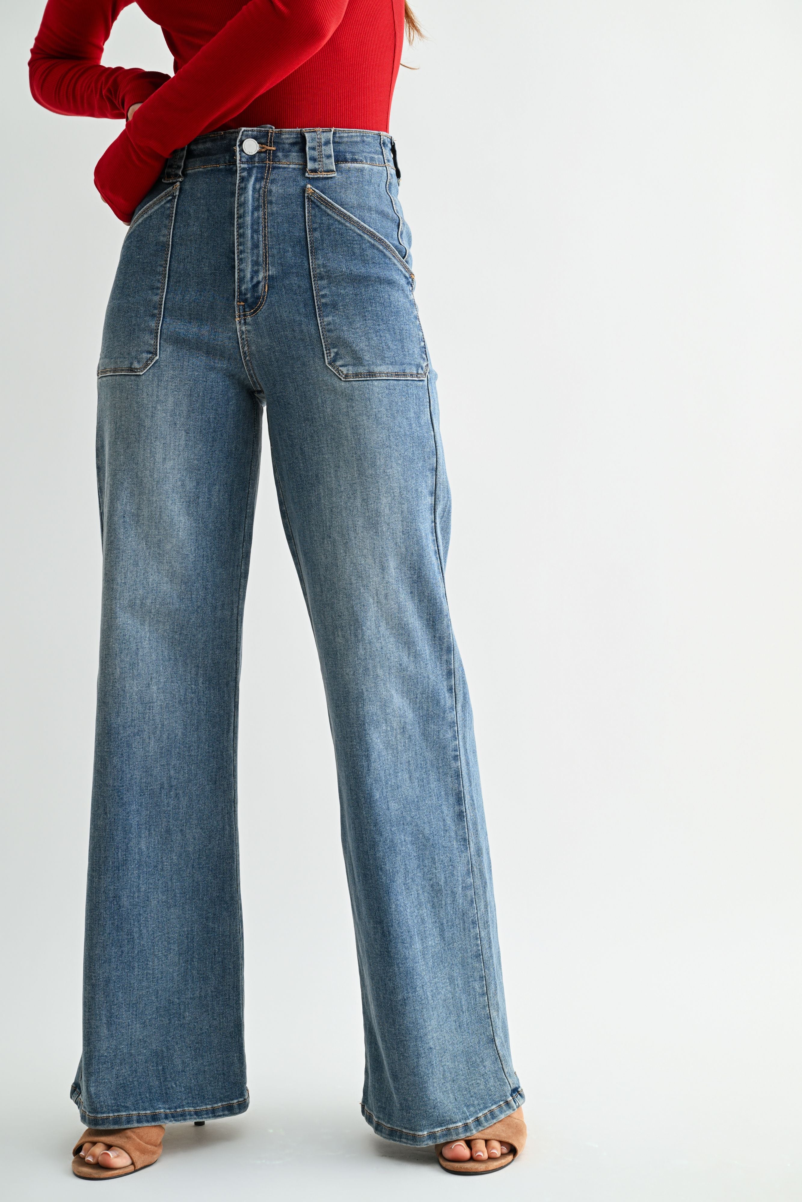 Patch Pocket Wide Leg Jean