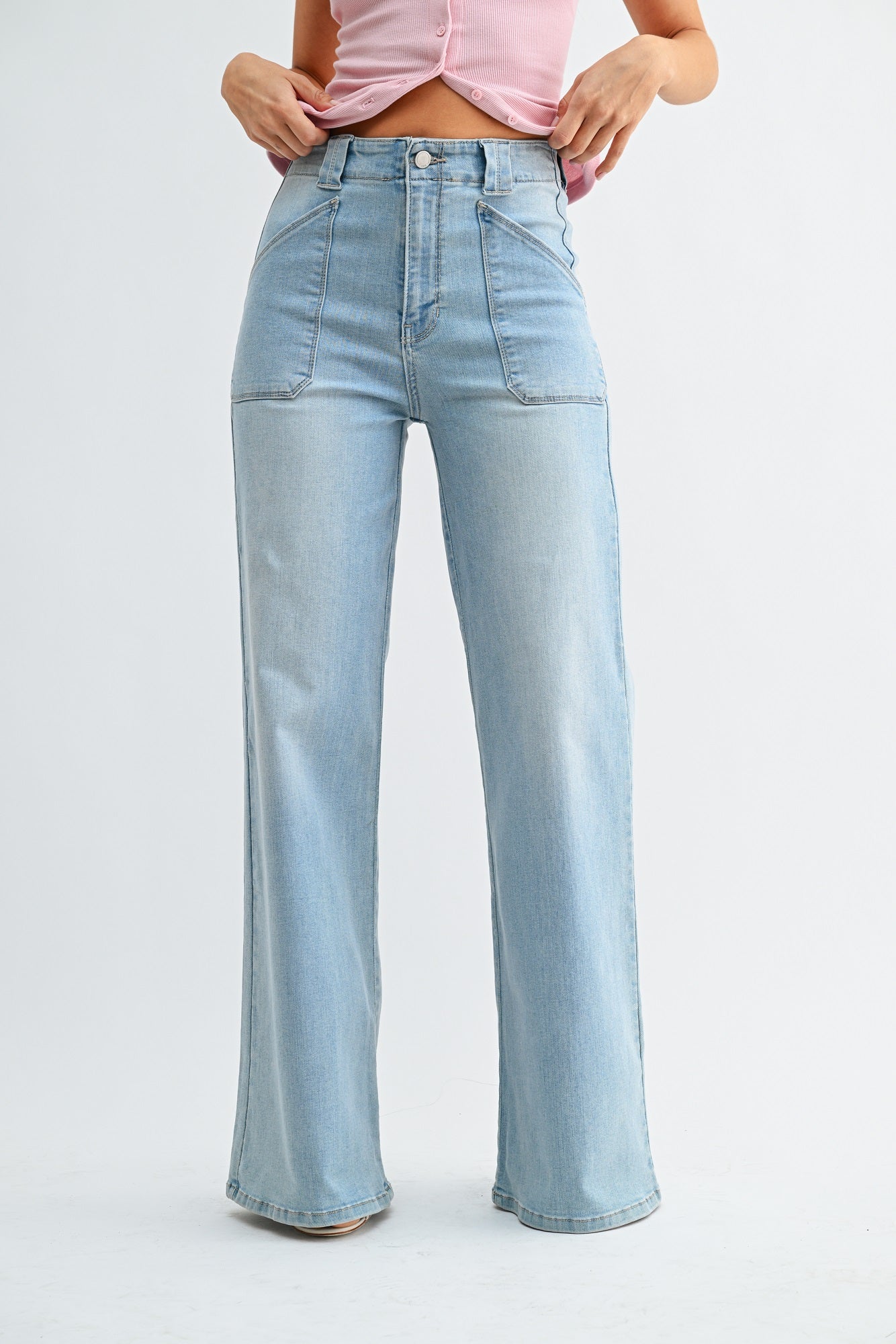 Patch Pocket Wide Leg Jean