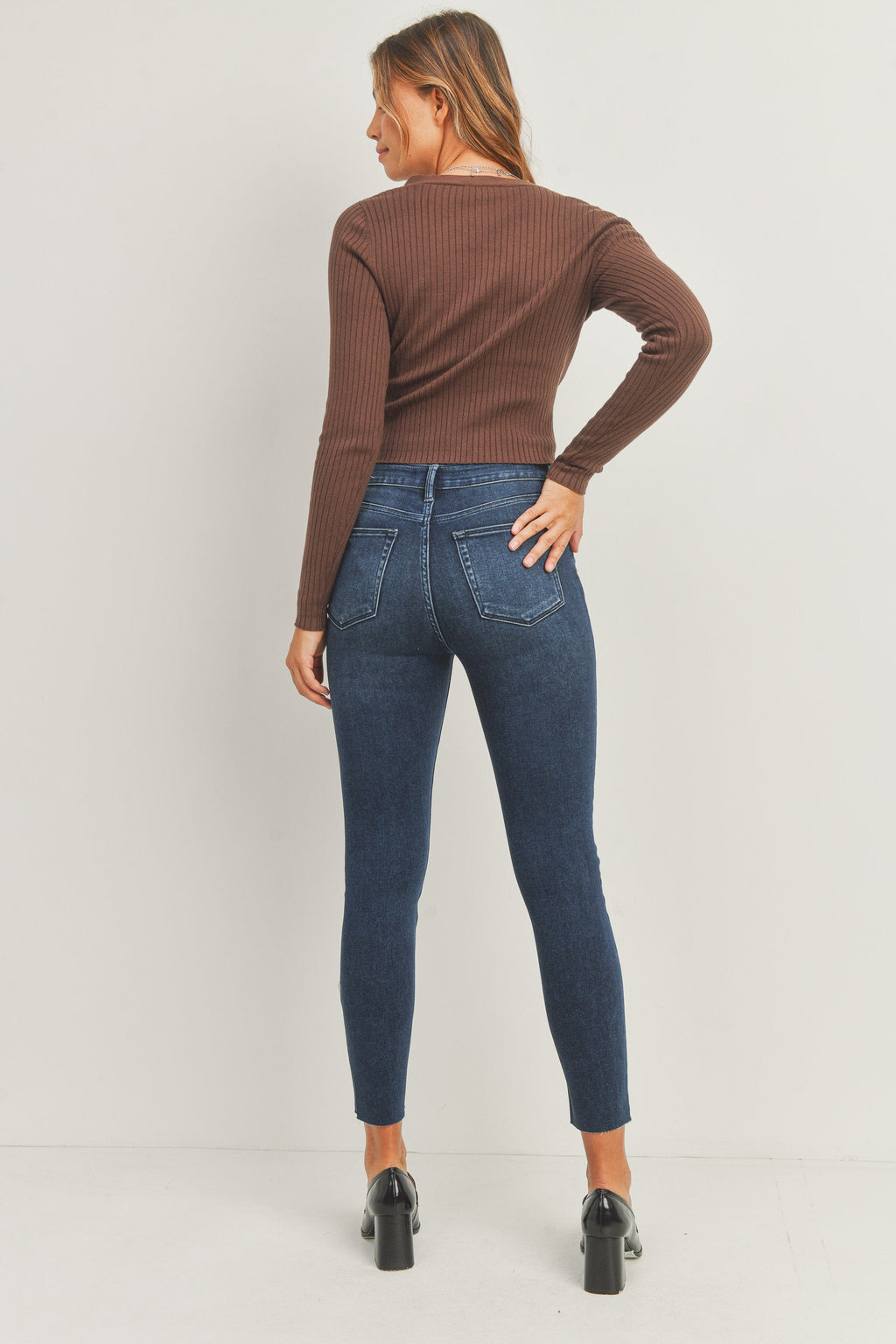 High rise waist on a soft premium denim blend