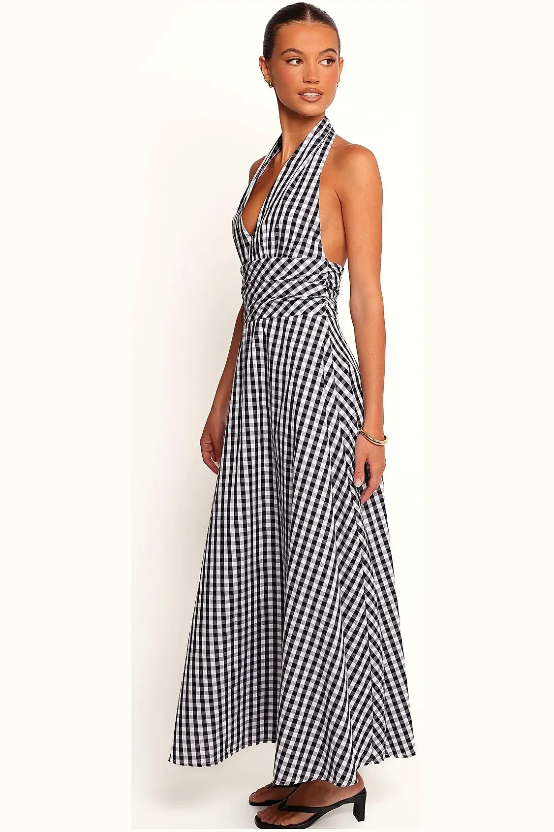 Detail of the gingham cotton fabric and halter tie