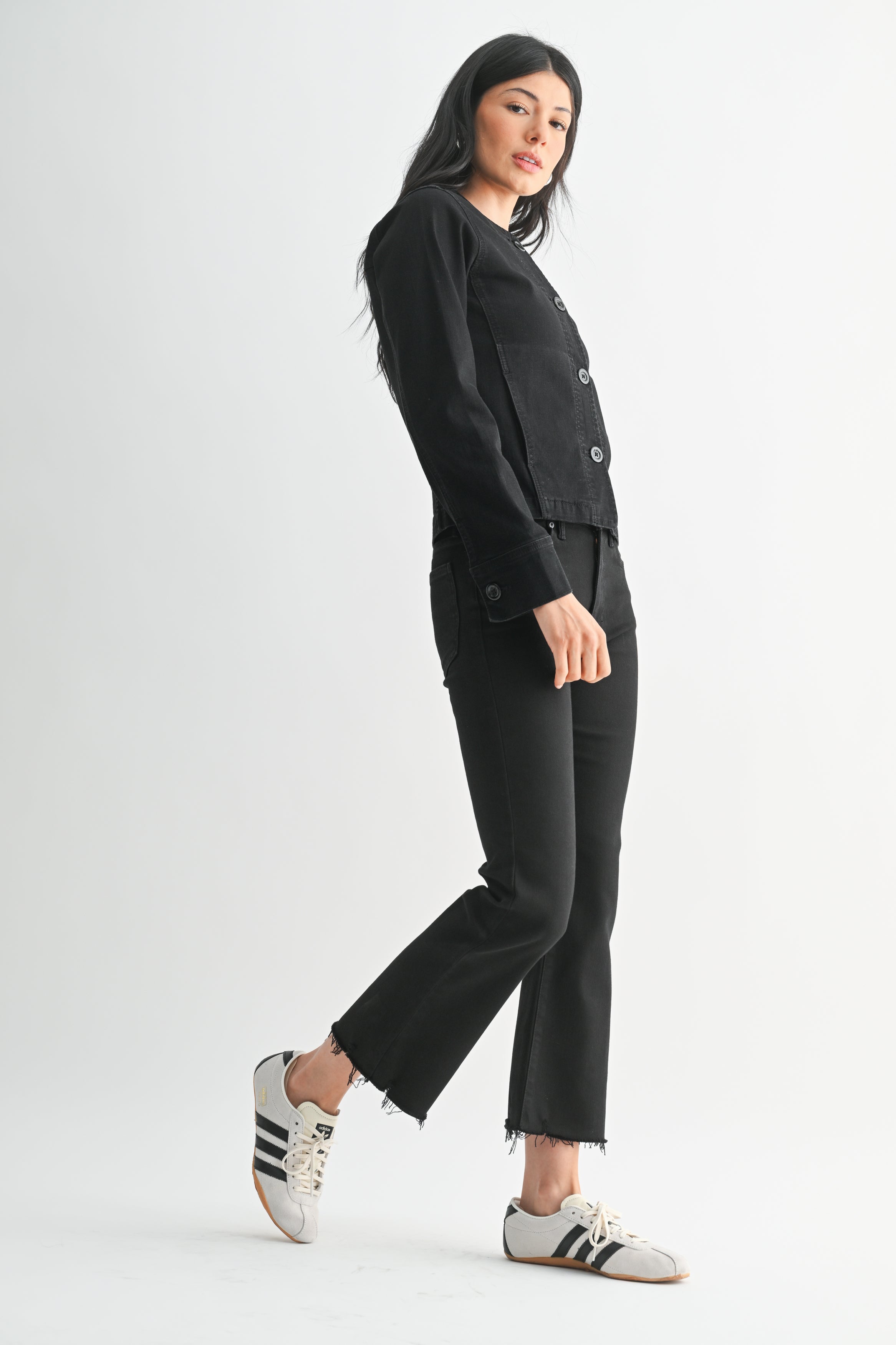 Slim fit through the hips and thighs