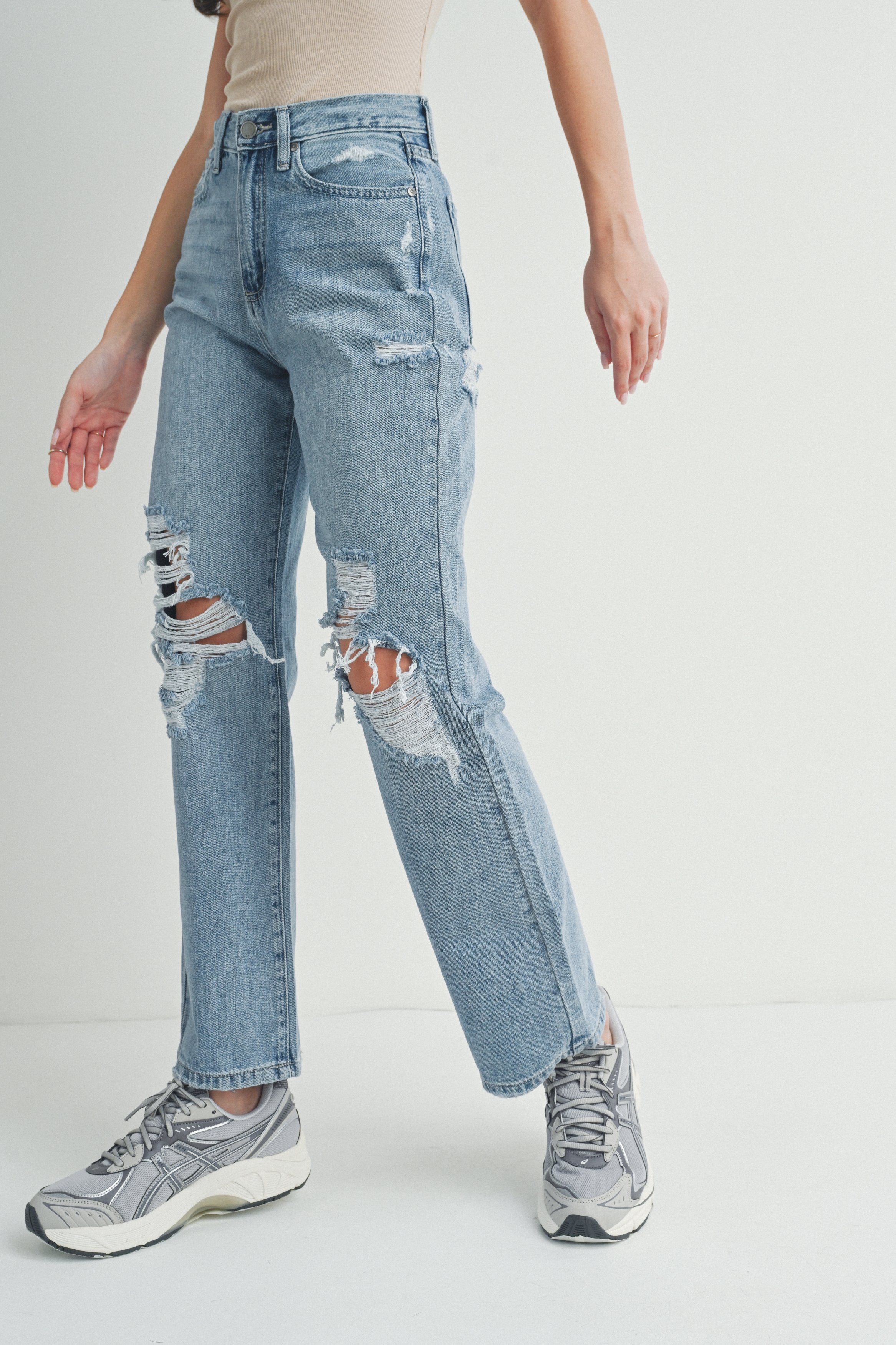 Durable 100% cotton, soft to the hand but structured